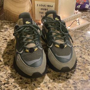 Lacoste L003 NEO Dark Green and Beige Sneakers